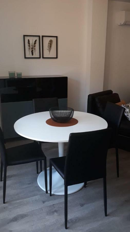 דירות מאלגה Lovely Loft מראה חיצוני תמונה